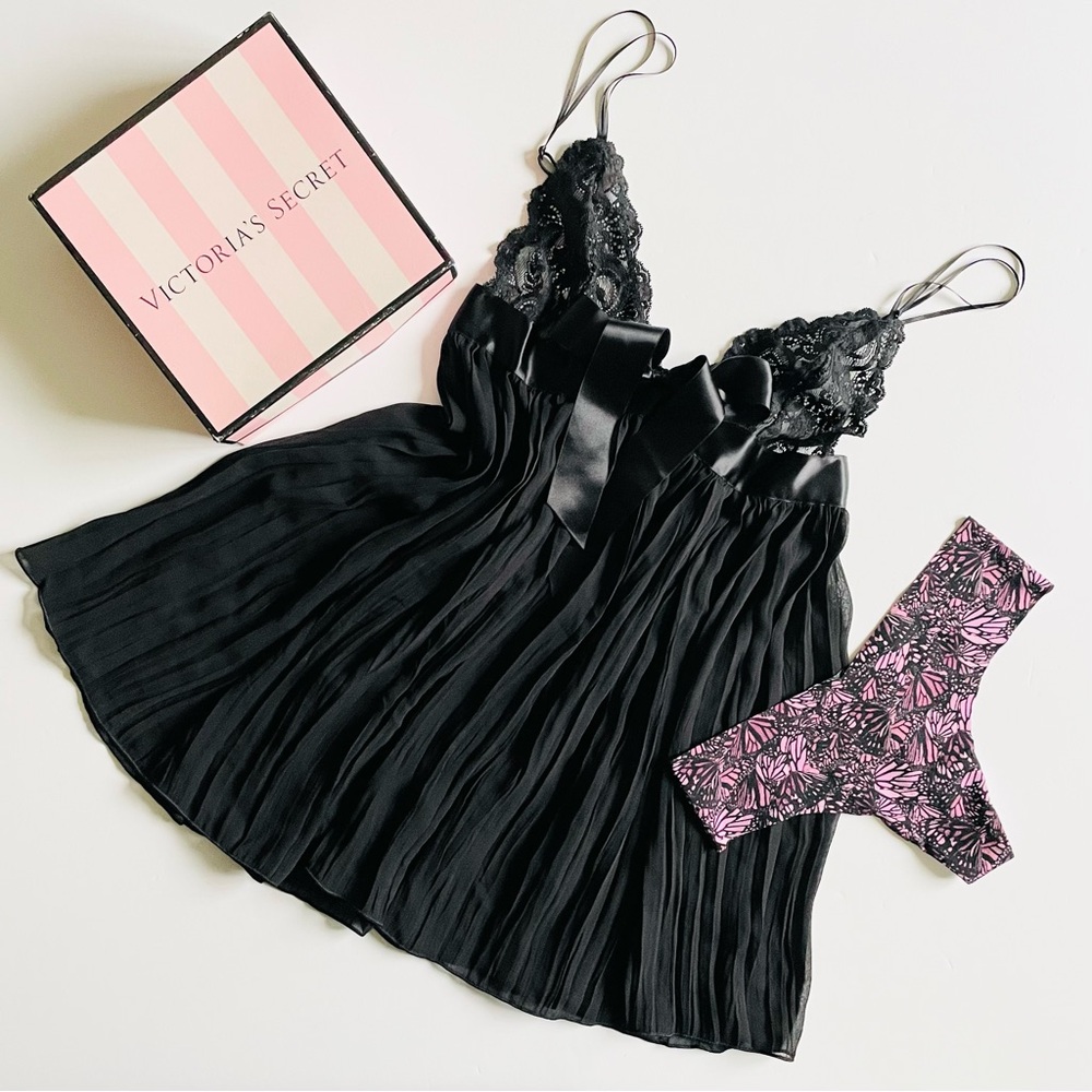 SMALL Victoria’s Secret black babydoll set